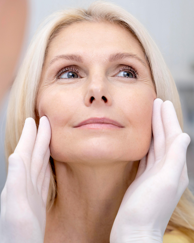 Doutora Lilian Fonseca especialista em Lipo de Papada 6