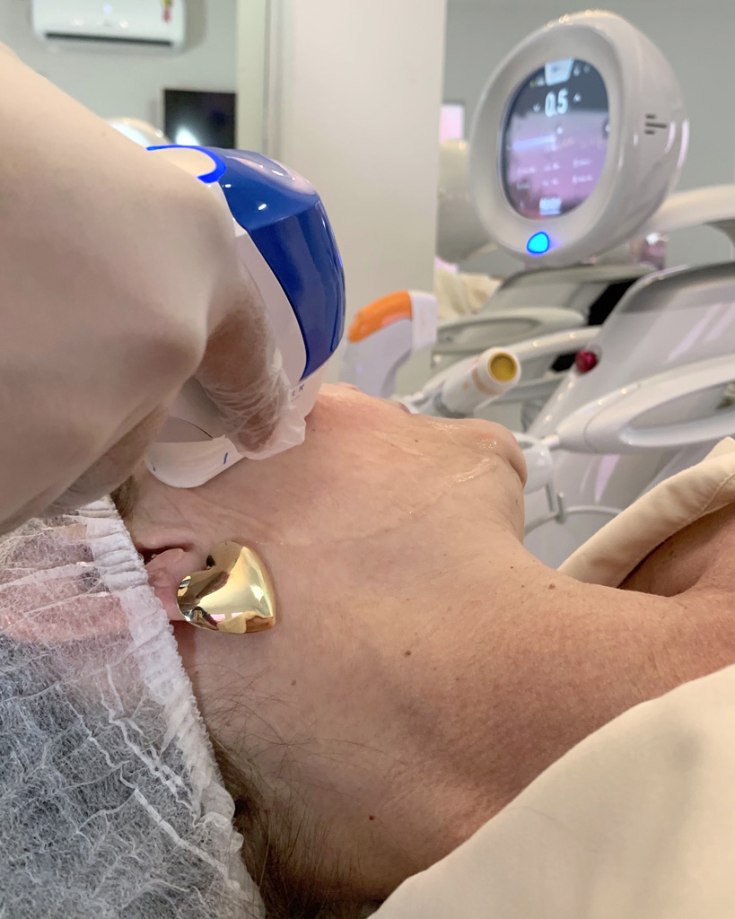 Doutora Lilian Fonseca especialista em estética 1